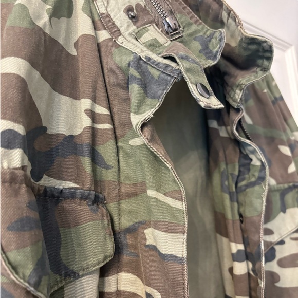 Camp Fall Jackey 🍂 - Picture 3 of 4